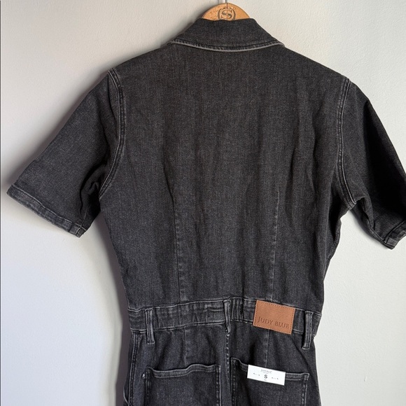 NEW JUDY BLUE | NEW TO THE CITY SHORT SLEEVE DENIM JUMPSUIT IN BLACK SMALL - Picture 9 of 13